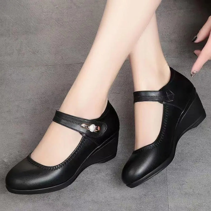 Claudia - Elegant Mid-Heel Shoes