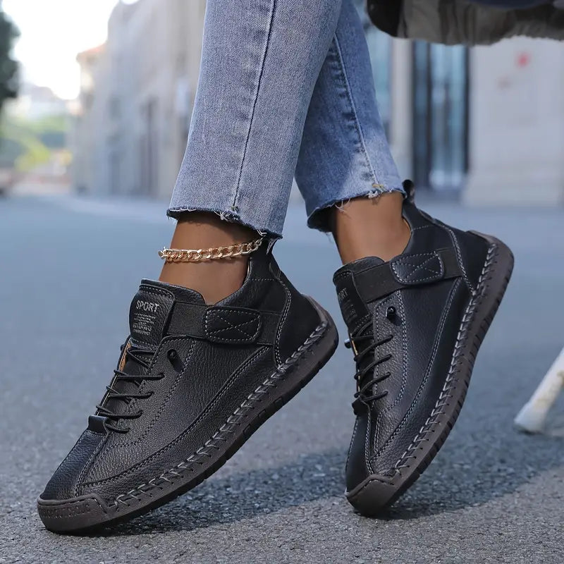 Gisela - Comfortable orthopedic shoes with a leather effect