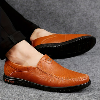 Elegantes mocasines de piel