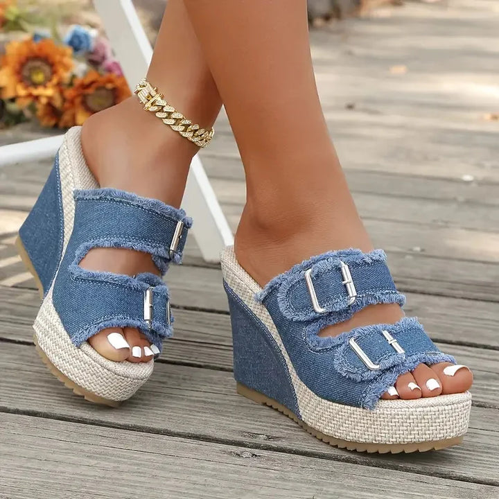 Zafira - Sandals with wedge heel, buckles, and cowboy design