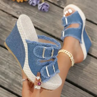 Zafira - Sandals with wedge heel, buckles, and cowboy design