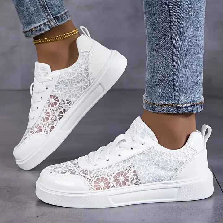 Camila - Elegant lace sneakers