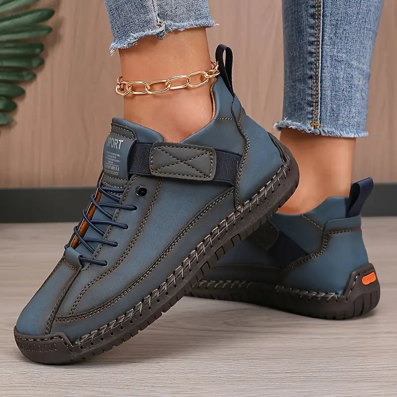 Gisela - Comfortable orthopedic shoes with a leather effect