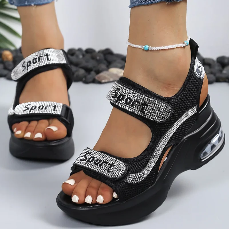 Noelia - Sandalias ortopédicas con cuña y detalles brillantes