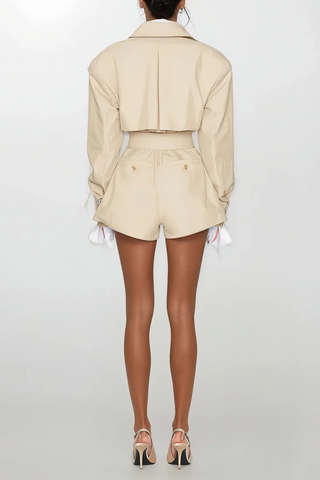 Priscila – Mono estilo gabardina asimétrico