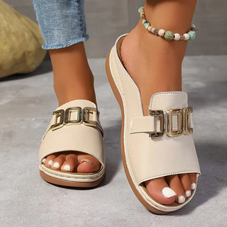 Lola - Sandalias con Tira Ancha y Hebilla