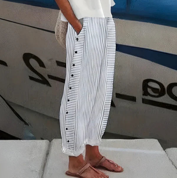 Salma - Pantalón recto de rayas con botones laterales