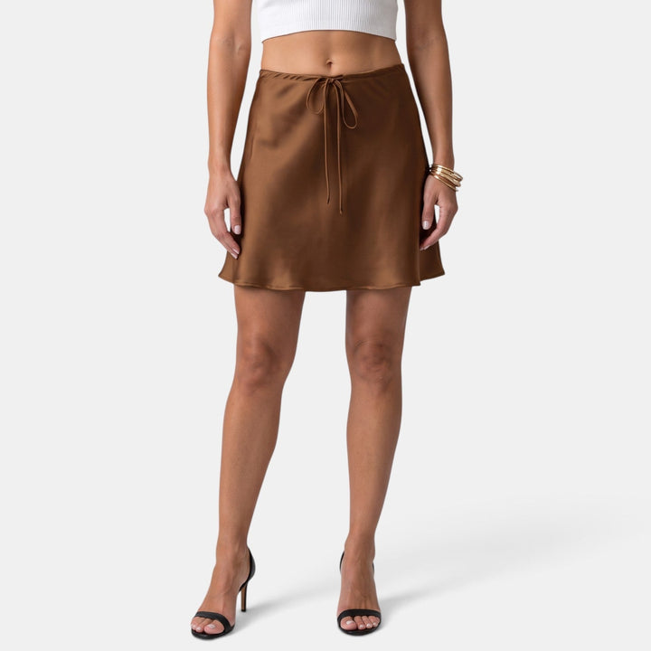 Falda Mini Satinada Mujer con Cordón