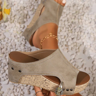 Vanesa - Sandalias de cuña con tachuelas